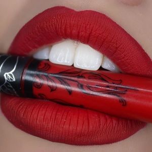 BNIB Kat Von D Everlasting Liquid Lipstick Outlaw